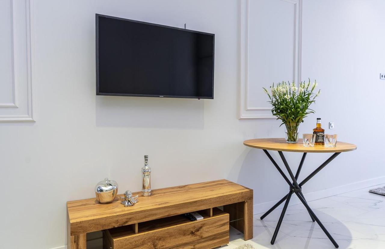Fashionable Apartments. Smartplaza Metro Minskaya. Obolon Kiev Ngoại thất bức ảnh