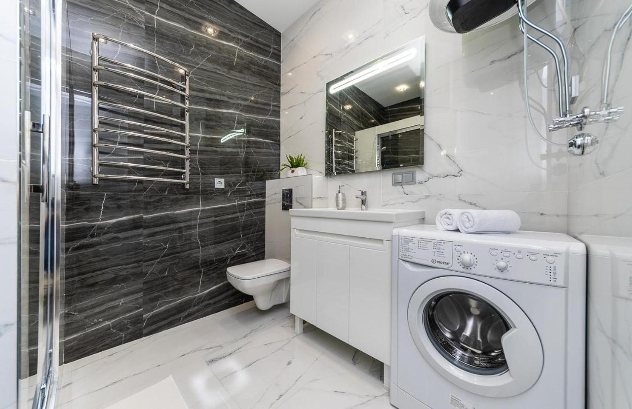 Fashionable Apartments. Smartplaza Metro Minskaya. Obolon Kiev Ngoại thất bức ảnh