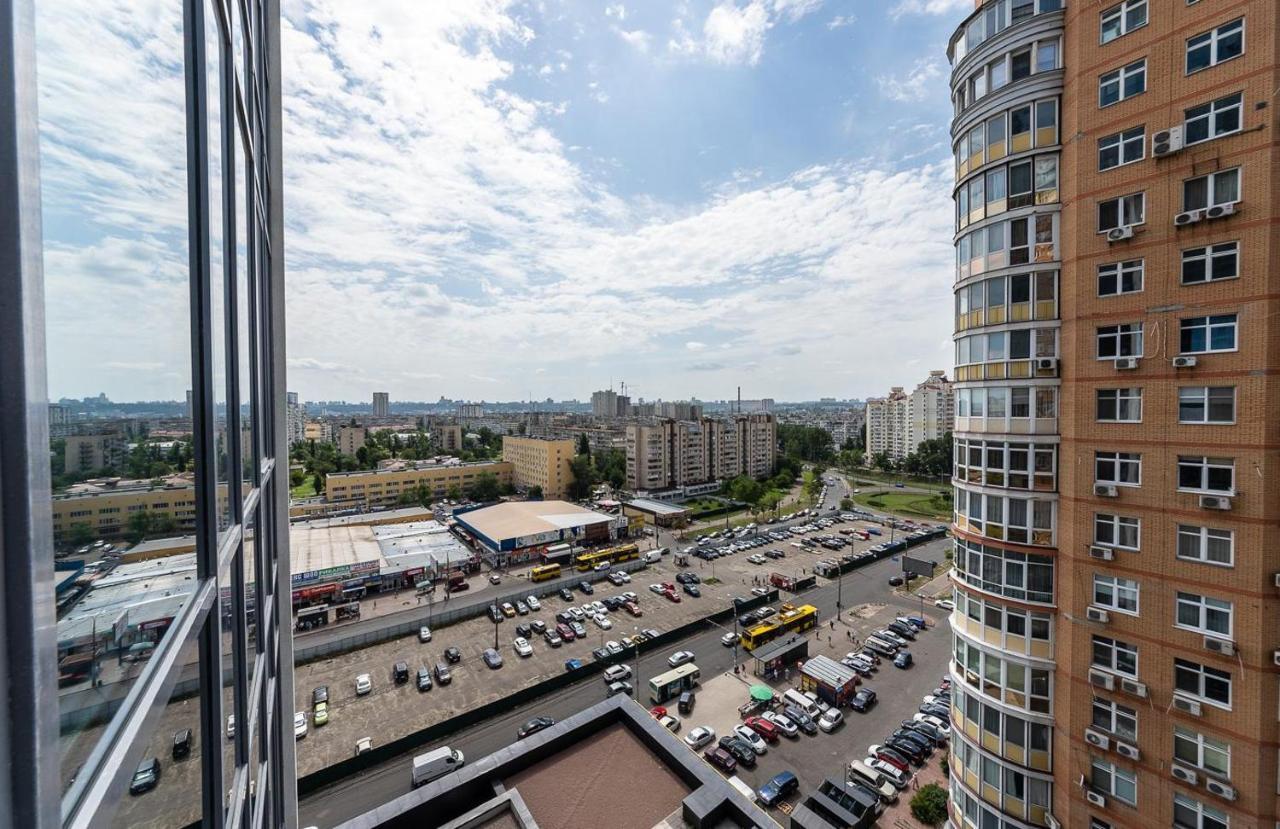 Fashionable Apartments. Smartplaza Metro Minskaya. Obolon Kiev Ngoại thất bức ảnh