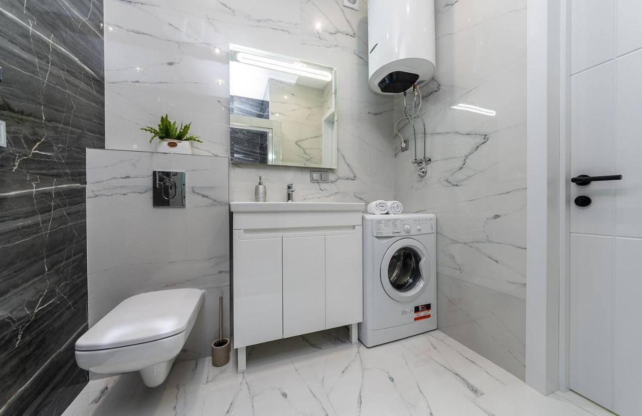 Fashionable Apartments. Smartplaza Metro Minskaya. Obolon Kiev Ngoại thất bức ảnh