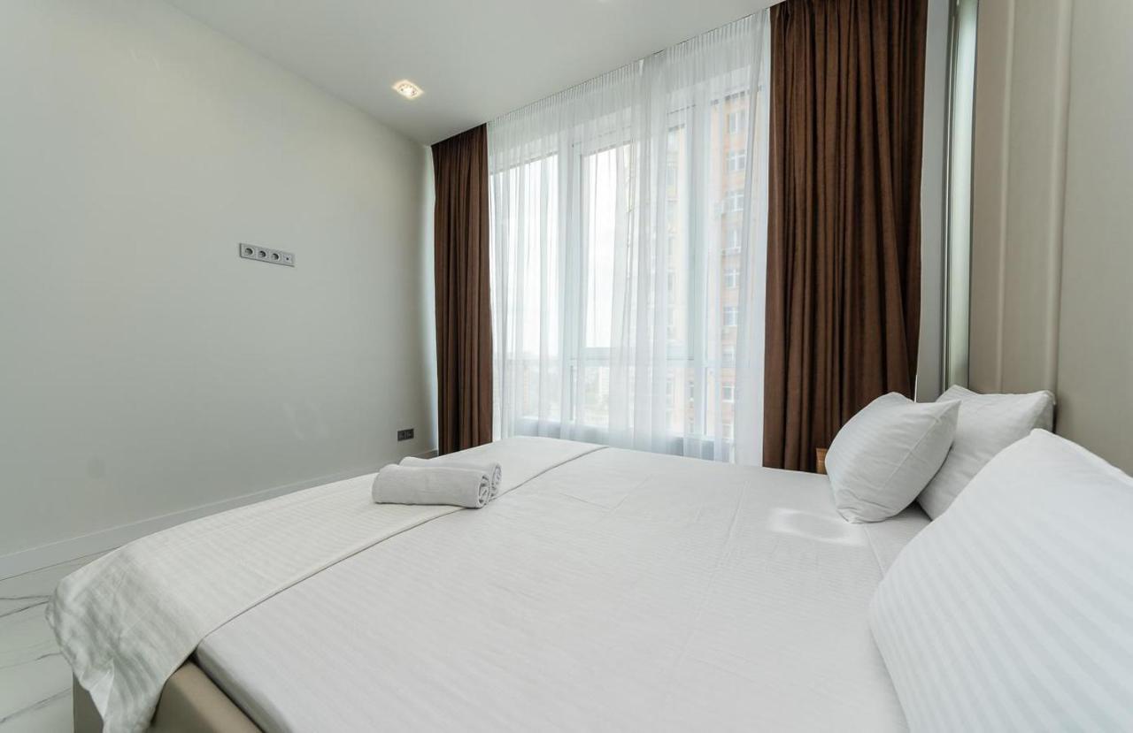 Fashionable Apartments. Smartplaza Metro Minskaya. Obolon Kiev Ngoại thất bức ảnh