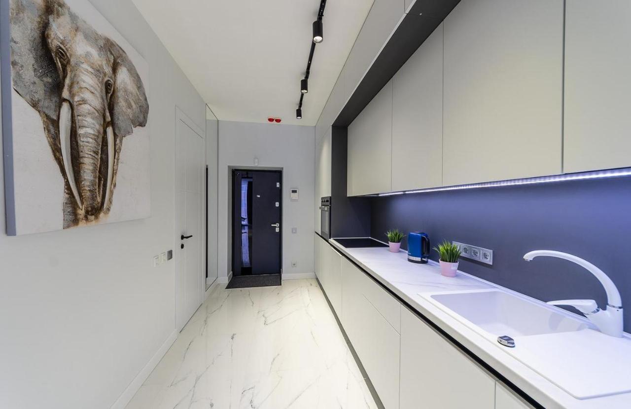 Fashionable Apartments. Smartplaza Metro Minskaya. Obolon Kiev Ngoại thất bức ảnh