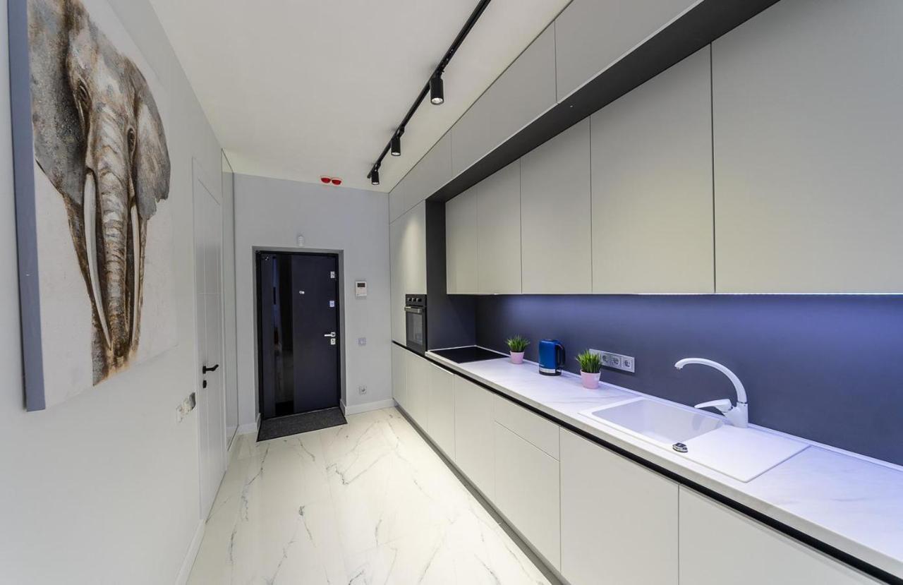 Fashionable Apartments. Smartplaza Metro Minskaya. Obolon Kiev Ngoại thất bức ảnh
